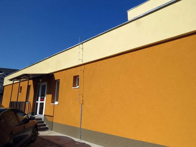 Átadták a felújított felnőtt háziorvosi rendelőt 57